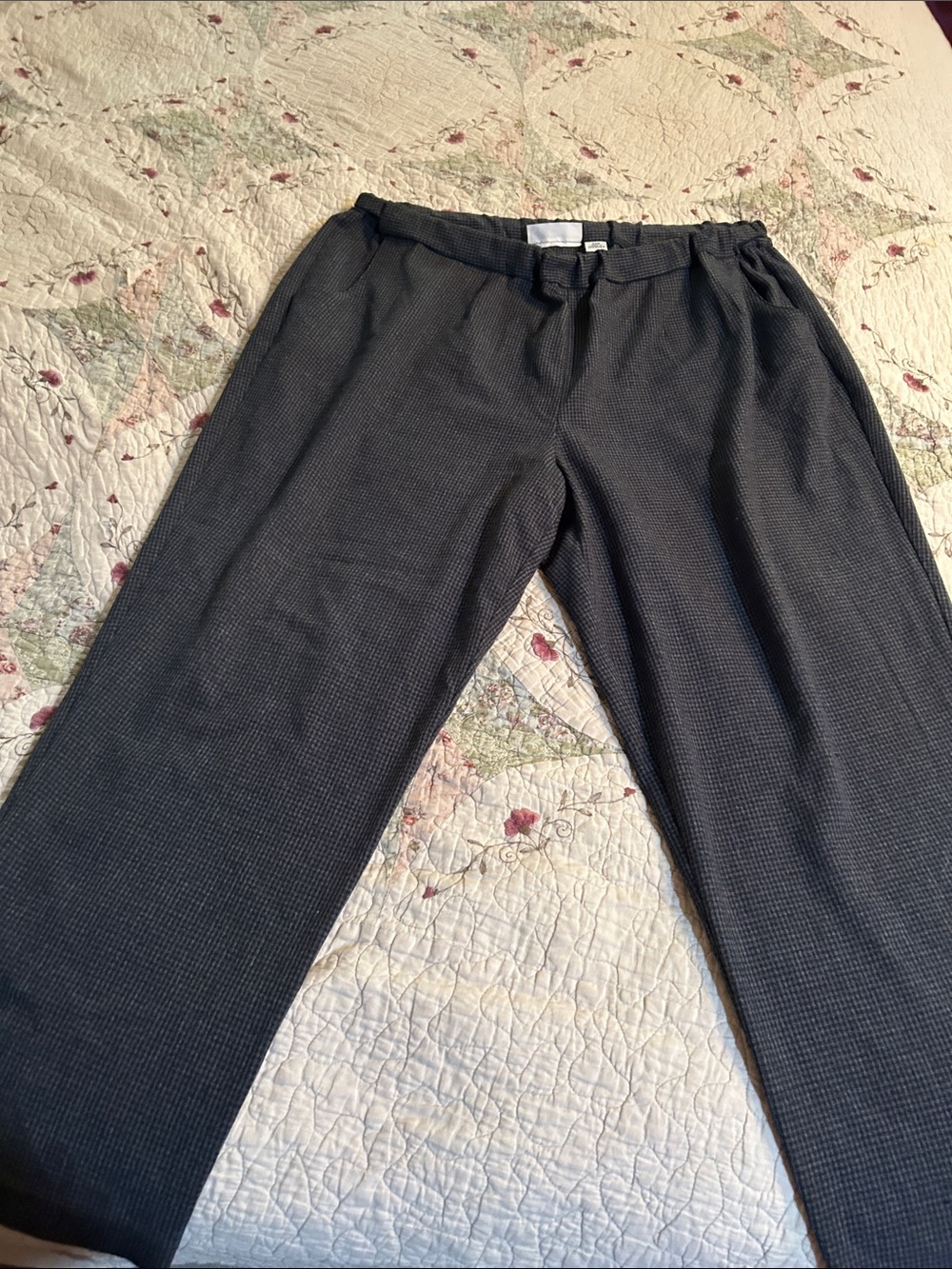 Sag Harbor Black Textured Dress Pants